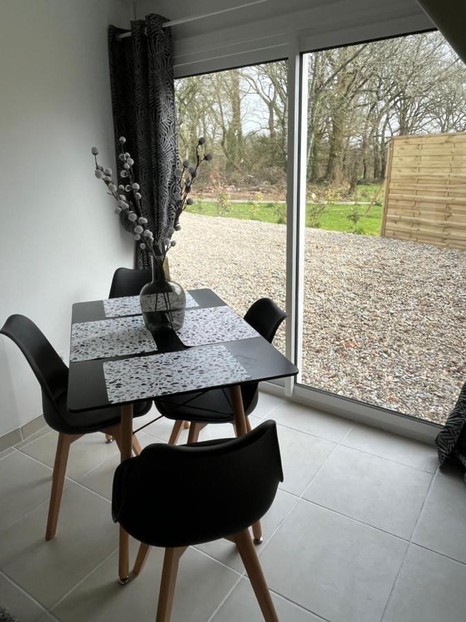 La Petite Maison De Kerguiniou Glomel Eksteriør billede