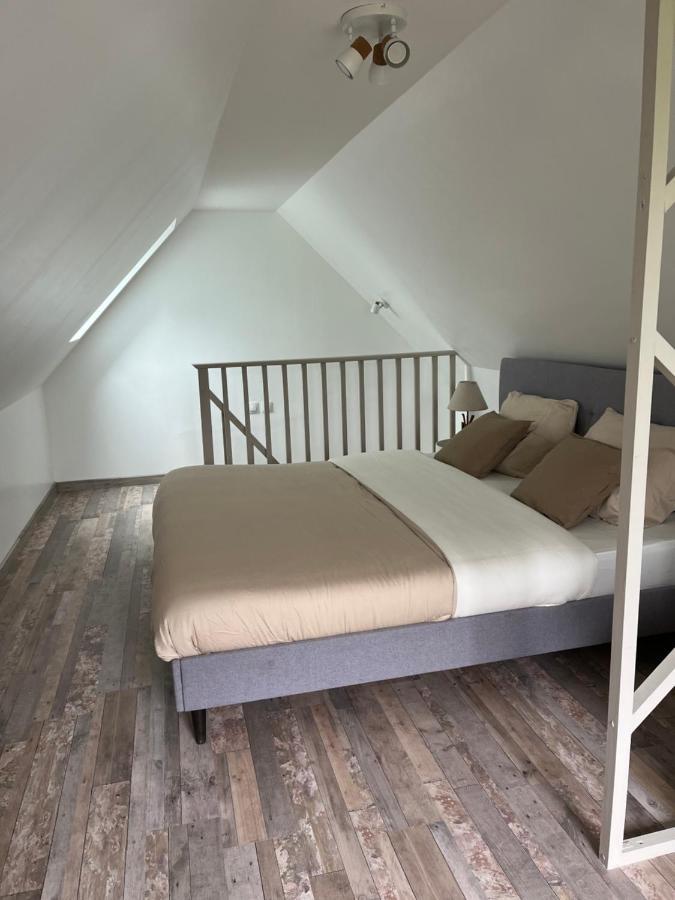 La Petite Maison De Kerguiniou Glomel Eksteriør billede